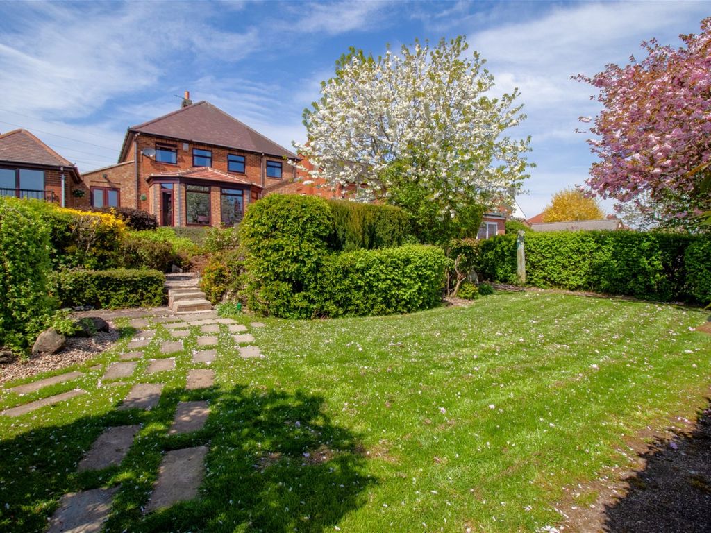 5 bed detached house for sale in Heanor Road, Smalley, Ilkeston DE7, £