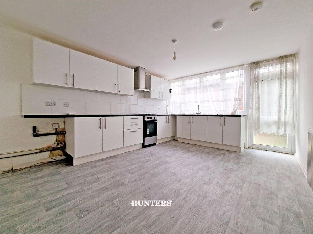 4 bed town house for sale in Owen Way, London NW10 Zoopla