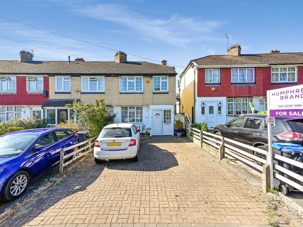 3 bed end terrace house for sale in Warren Drive South, Tolworth