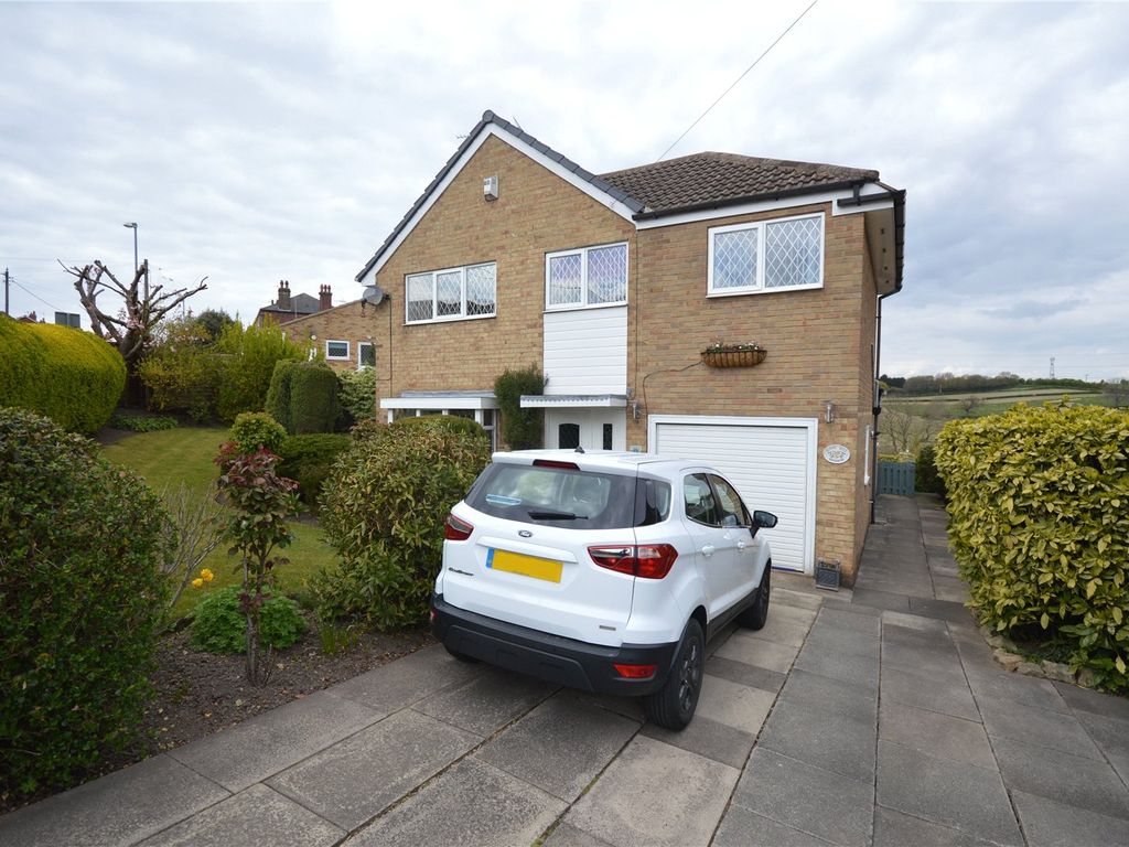 4 bed detached house for sale in Wrenthorpe Lane, Wrenthorpe, Wakefield