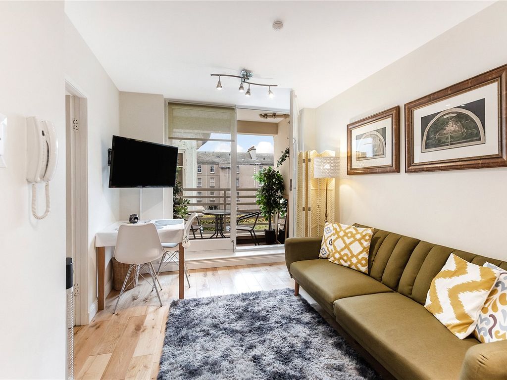 1 bed flat for sale in Ingram Street, Glasgow G1, £145,000 Zoopla