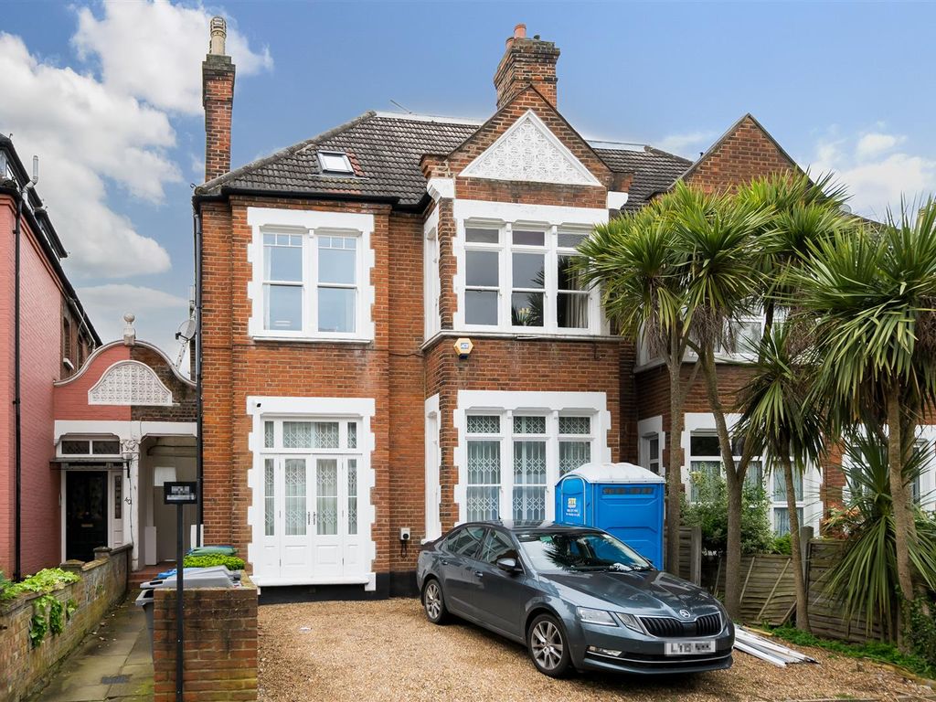 2 bed flat for sale in Blenheim Gardens, London NW2, £699,950 Zoopla
