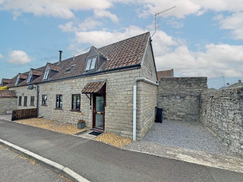 2 bed end terrace house for sale in Queen Street, Keinton Mandeville