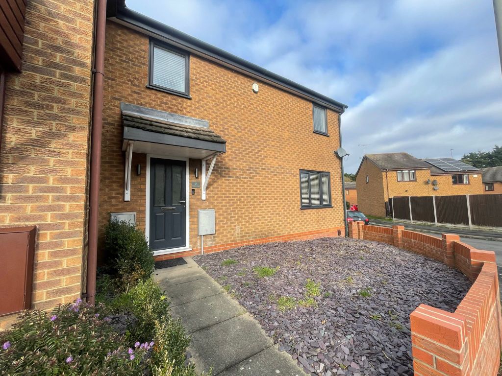 3 bed semidetached house for sale in Holbein Close, Loughborough LE11