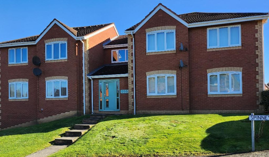 1 bed flat for sale in Spinney Close, Birchmoor, Tamworth B78 Zoopla