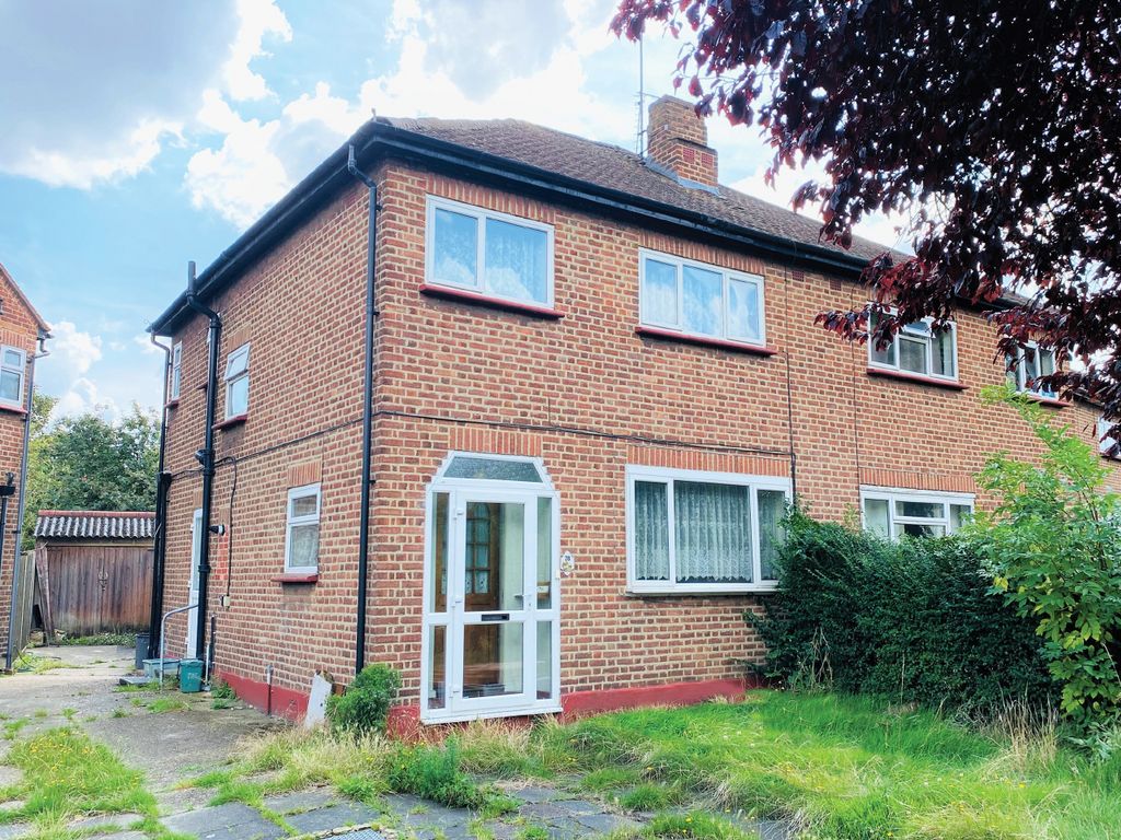 3 bed semidetached house for sale in Iveagh Avenue, London NW10, £