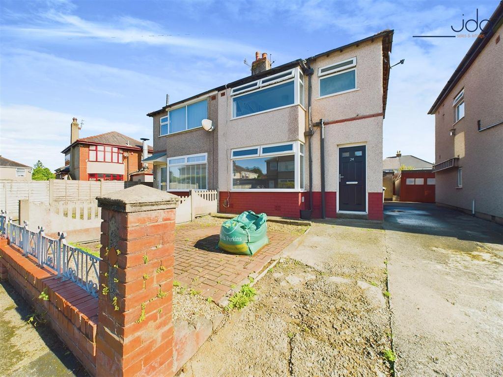 3 bed semidetached house for sale in Lambert Road, Lancaster LA1, £