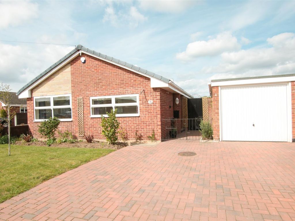 2 bed detached bungalow for sale in Elizabeth Avenue, Kirk Sandall
