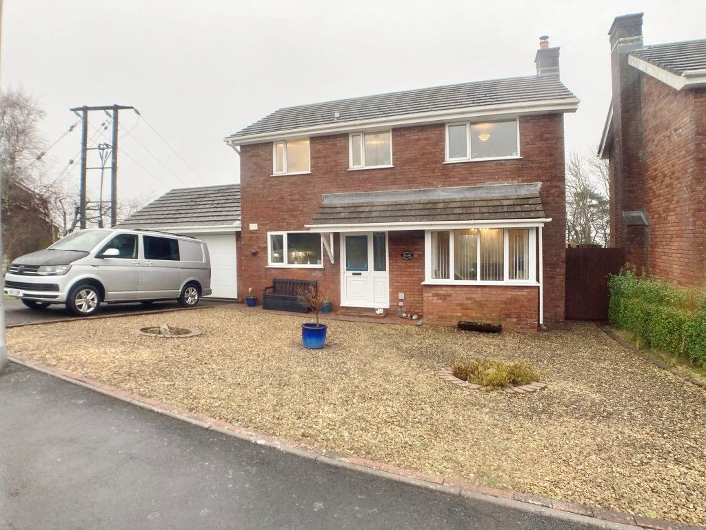3 bed detached house for sale in Squirrel Walk, Fforest, Pontarddulais