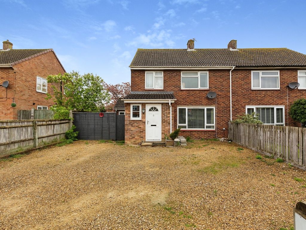 3 bed semidetached house for sale in Bradstocks Way, Sutton Courtenay
