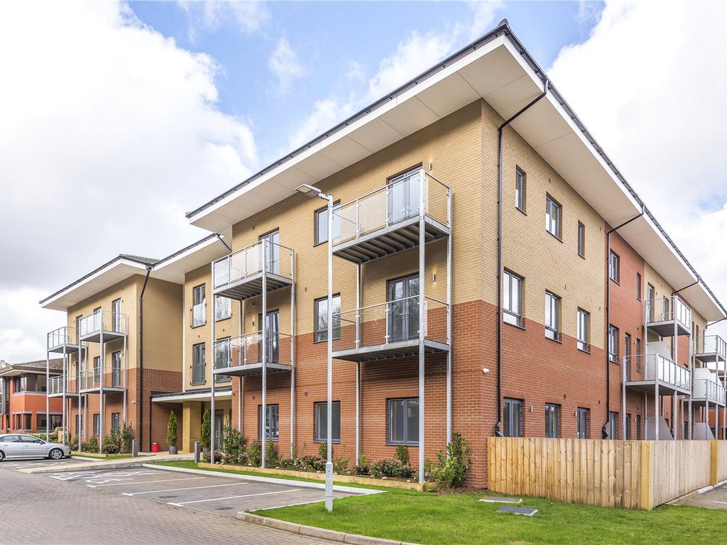 New home, 3 bed flat for sale in Heron House, Catteshall Lane, Godalming GU7 Zoopla