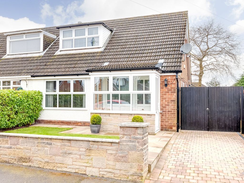 3 bed semidetached bungalow for sale in Gordonstoun Crescent, Orrell WN5, £250,000 Zoopla