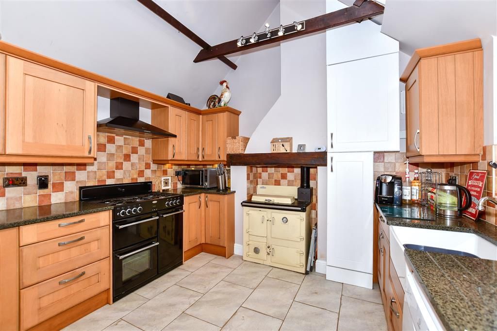 3 bed end terrace house for sale in Collier Street, Tonbridge, Kent