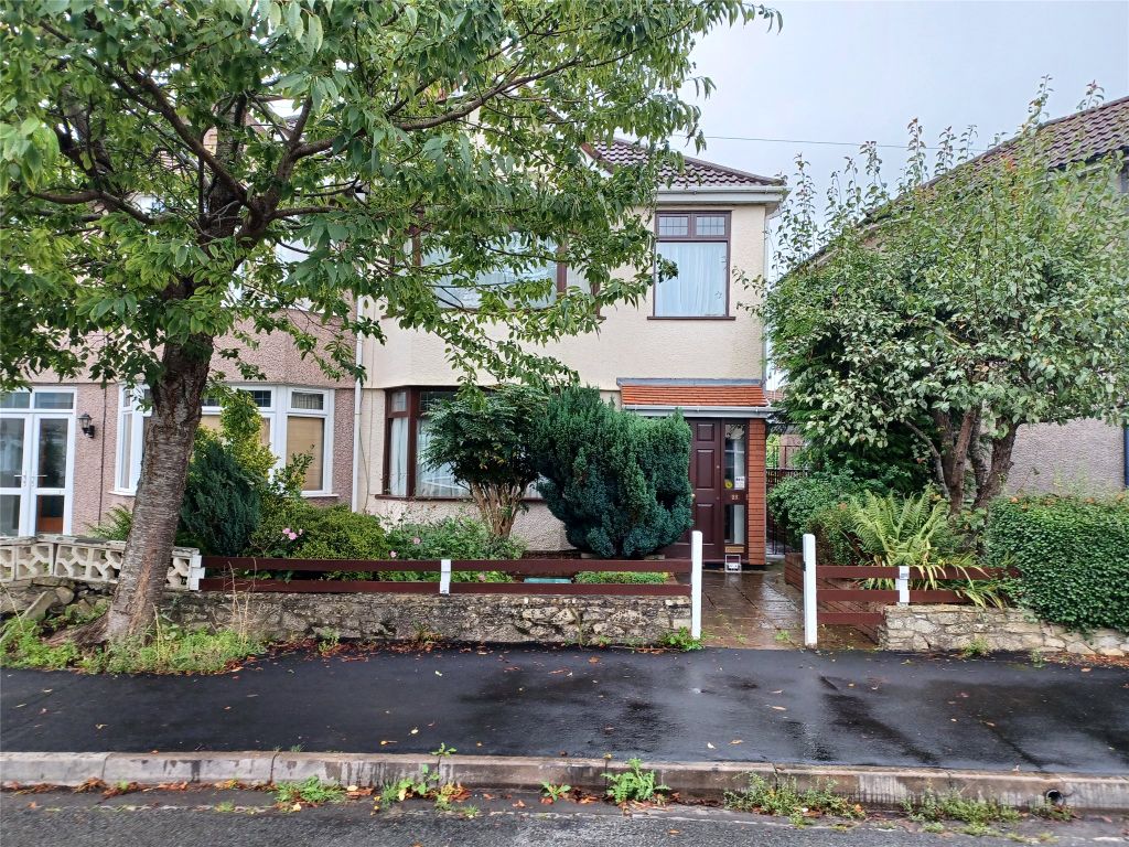3 bed detached house to rent in Gore Road, Bristol, Somerset BS3, £