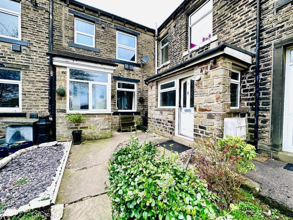 2 bed terraced house for sale in St. Square, Outlane