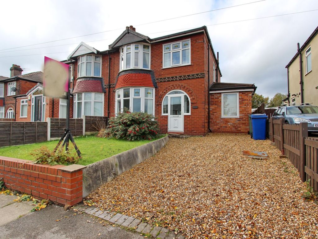 3 bed semidetached house for sale in Manchester Road, Bury BL9 Zoopla
