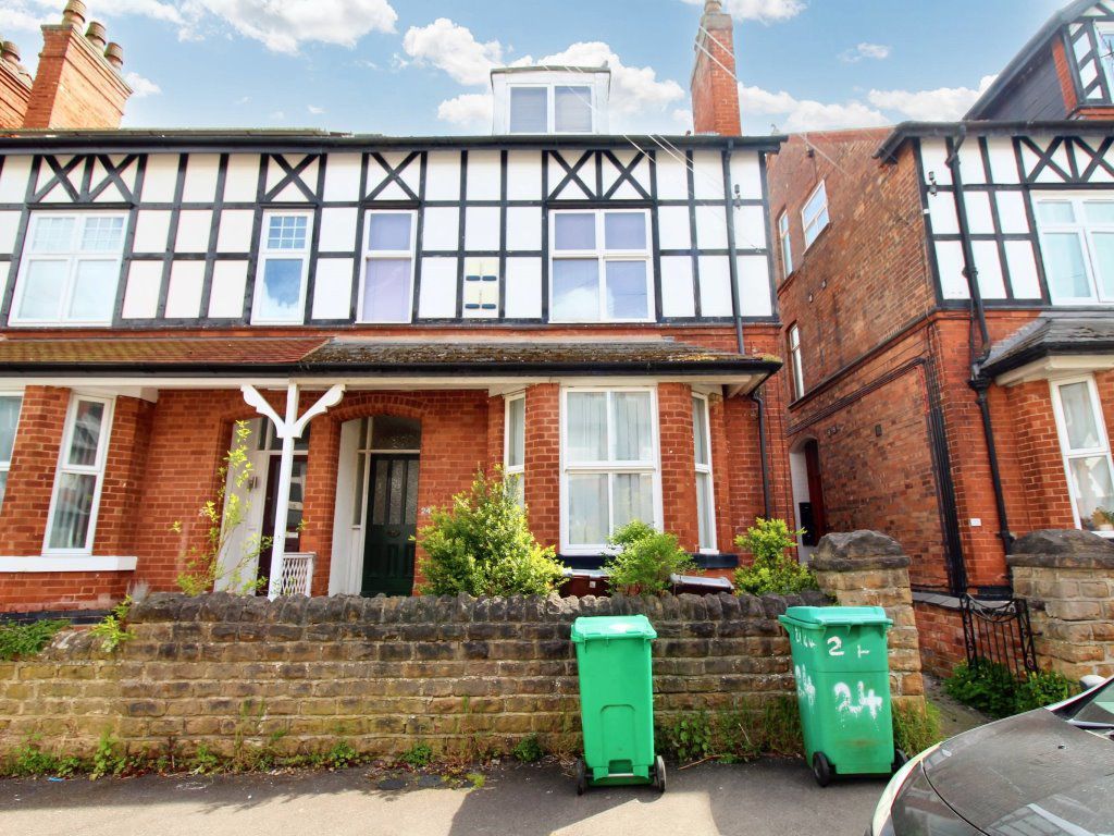 Studio to rent in Bingham Road, Sherwood, Nottingham NG5, £725 pcm Zoopla