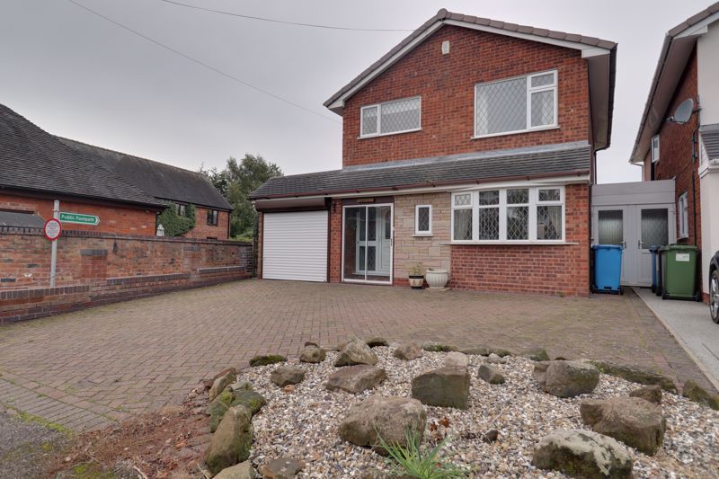 4 bed detached house for sale in Lower Penkridge Road, Acton Trussell