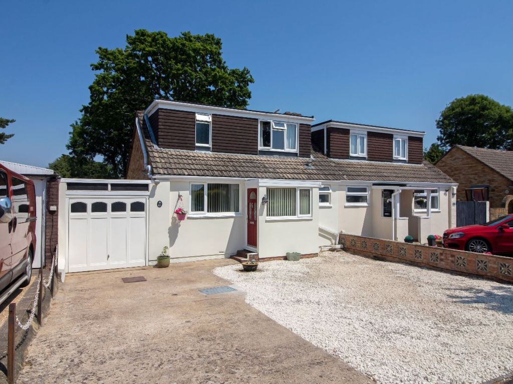 3 bed bungalow for sale in Silverdale Drive, Waterlooville PO7 Zoopla