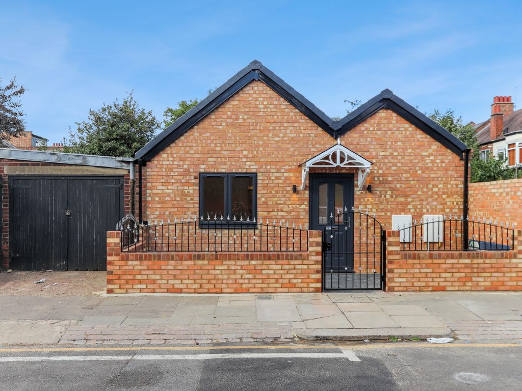 New home, 2 bed bungalow for sale in Crawley Road, London N22 Zoopla