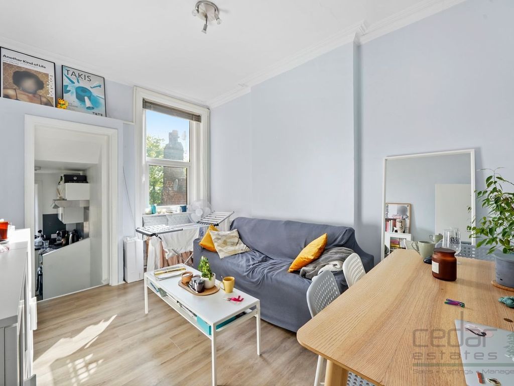 2 bed flat to rent in Finchley Road, London NW3 Zoopla