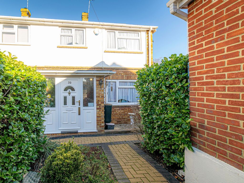 3 bed semidetached house for sale in Highview Close, BoughtonUnderBlean ME13, £340,000 Zoopla