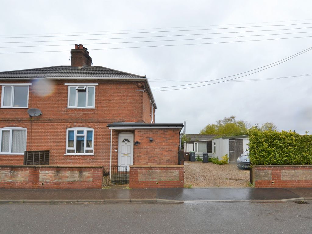 3 bed semidetached house for sale in The Lane, Briston, Melton