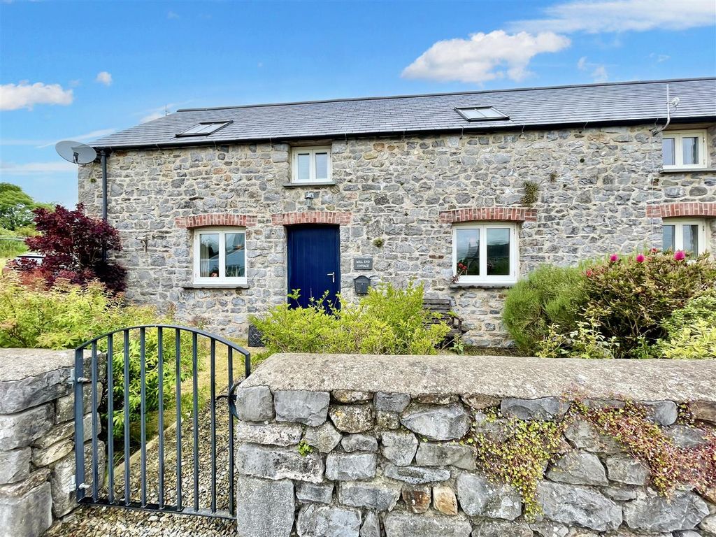 3 bed barn conversion for sale in Lawrenny, Kilgetty SA68, £325,000