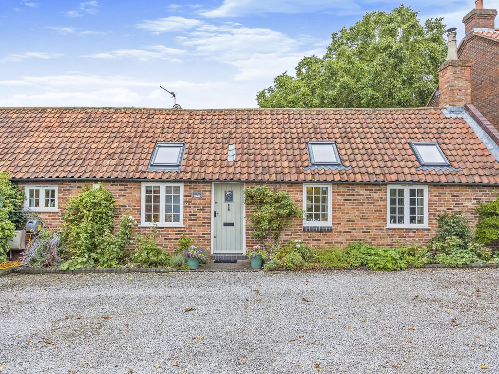 4 bed mews house for sale in Main Street, Strelley, Nottingham NG8 Zoopla