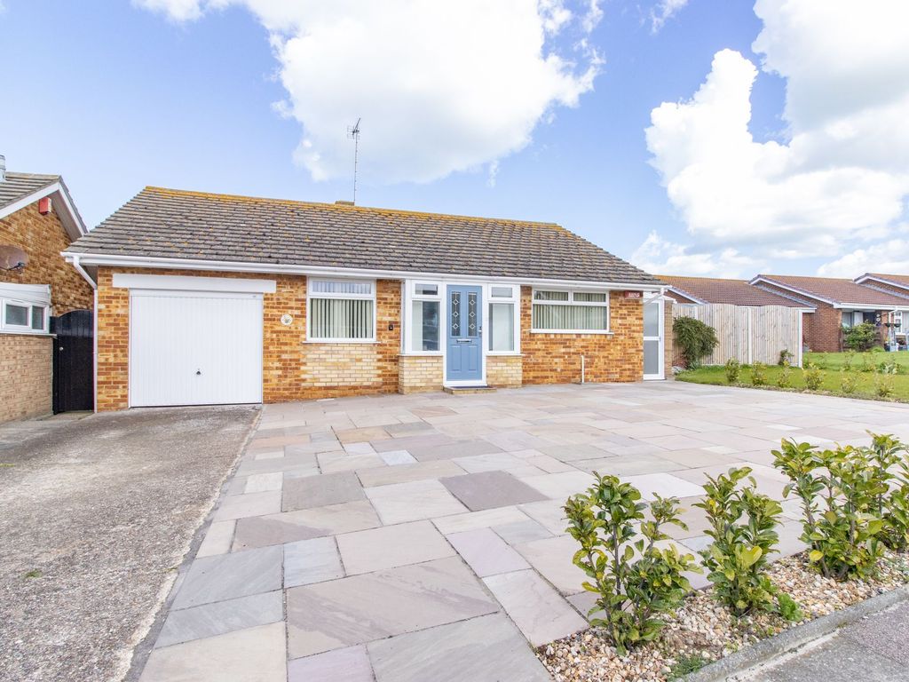 3 bed detached house for sale in Eastchurch Road, Cliftonville CT9 Zoopla