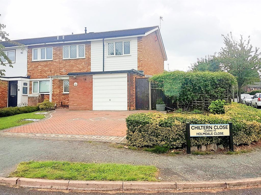 3 bed end terrace house for sale in Chiltern Close, Borehamwood WD6, £