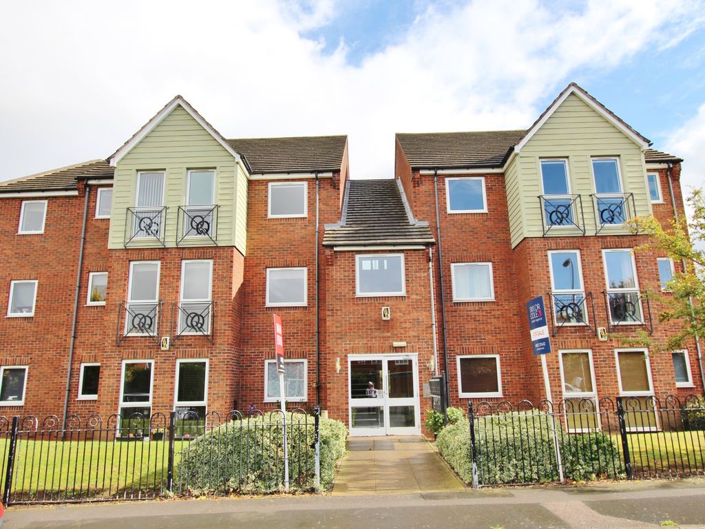 1 bed flat to rent in Basin Lane, Tamworth B77, £695 pcm Zoopla