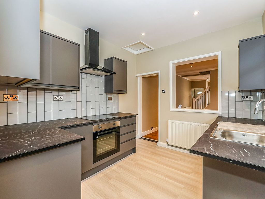 2 bed detached house to rent in Eastfield Road, Southsea, Hampshire PO4 Zoopla