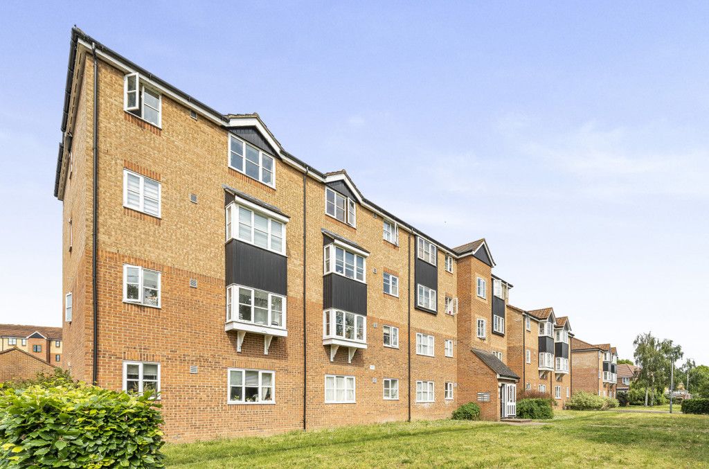 1 bed flat for sale in Fisher Close, Enfield, London EN3 Zoopla