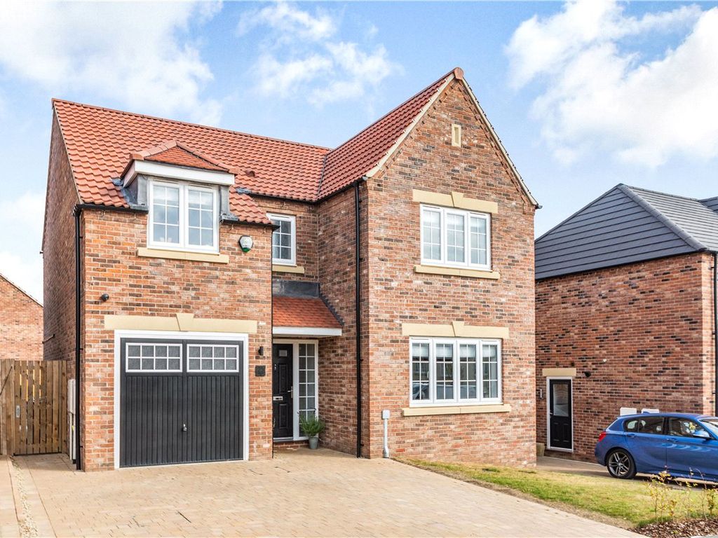 4 bed detached house for sale in Pentagon Way, Wetherby, West Yorkshire