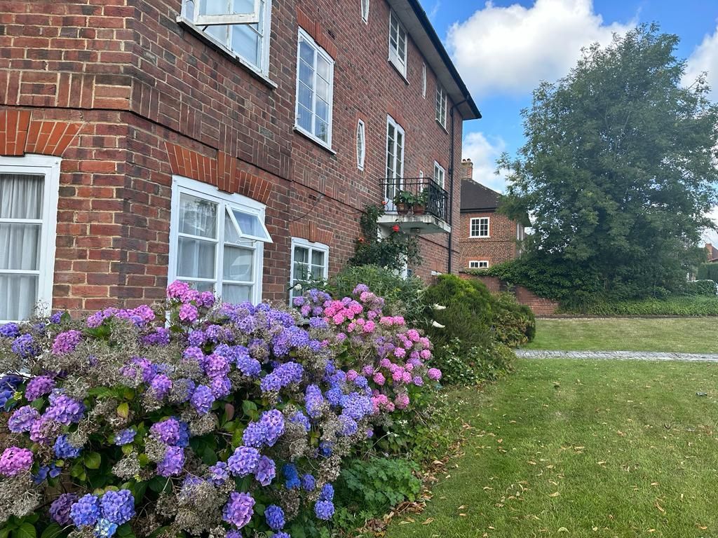 2 bed flat to rent in Highfield Lane, Southampton SO17, £1,095 pcm Zoopla