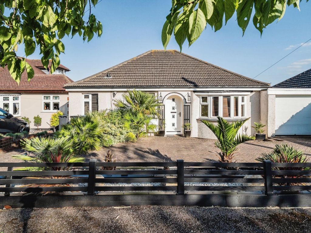 2 bed detached bungalow for sale in Burleigh Way, Cuffley EN6, £700,000