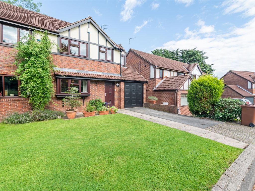 4 bed semidetached house for sale in Hawkhills, Chapel Allerton, Leeds