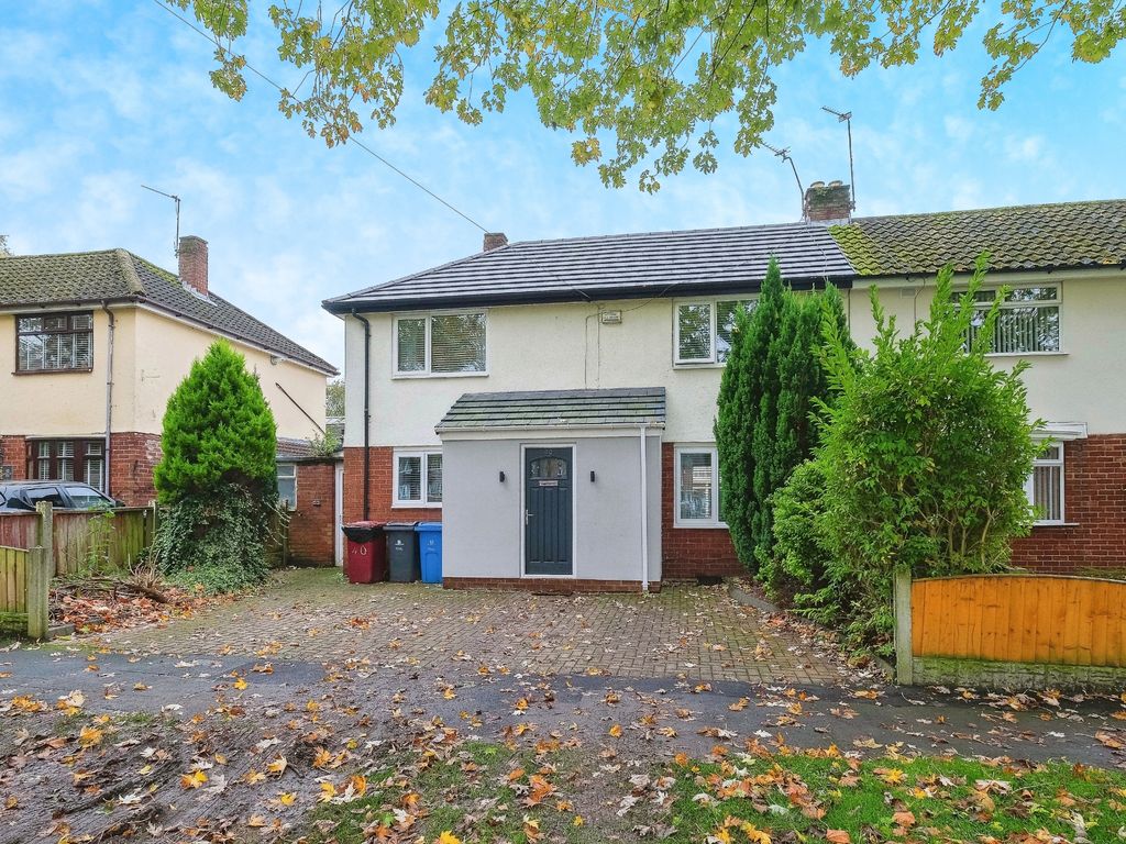 4 bed semidetached house for sale in Frederick Lunt Avenue, Knowsley