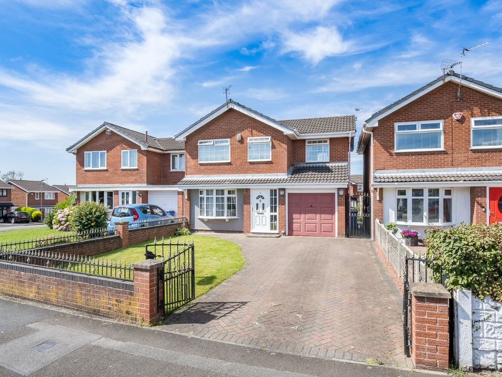 4 bed detached house for sale in Pinnington Road, Whiston, Prescot L35