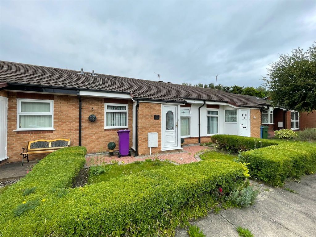 2 bed bungalow for sale in Camellia Court, Liverpool, Merseyside L17, £180,000 Zoopla