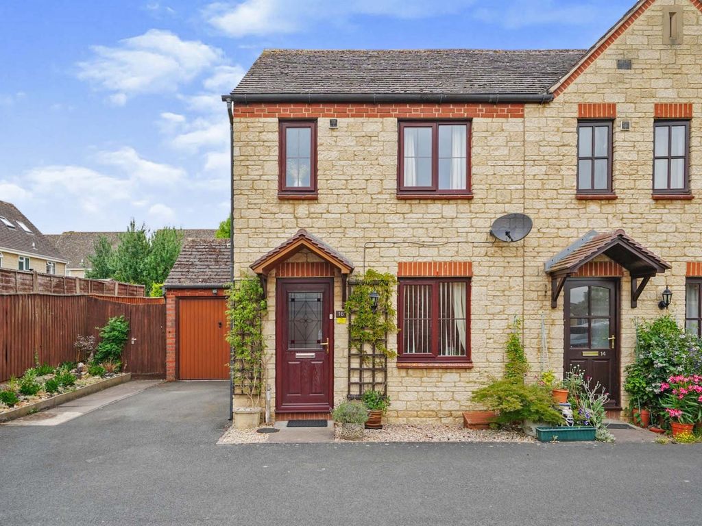 2 bed end terrace house for sale in Lyneham Close, Witney OX28 Zoopla