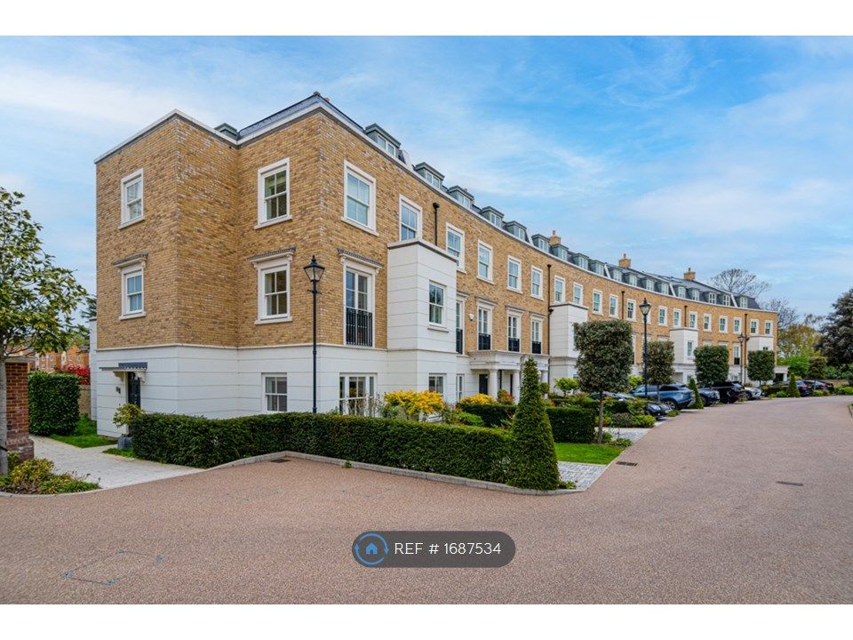 6 bed semidetached house to rent in Egerton Drive, Isleworth TW7 Zoopla