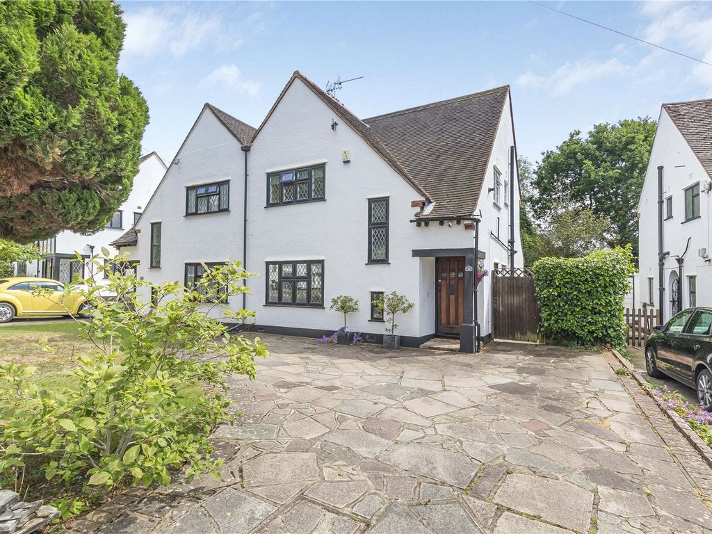 3 bed semidetached house for sale in Princes Avenue, Petts Wood