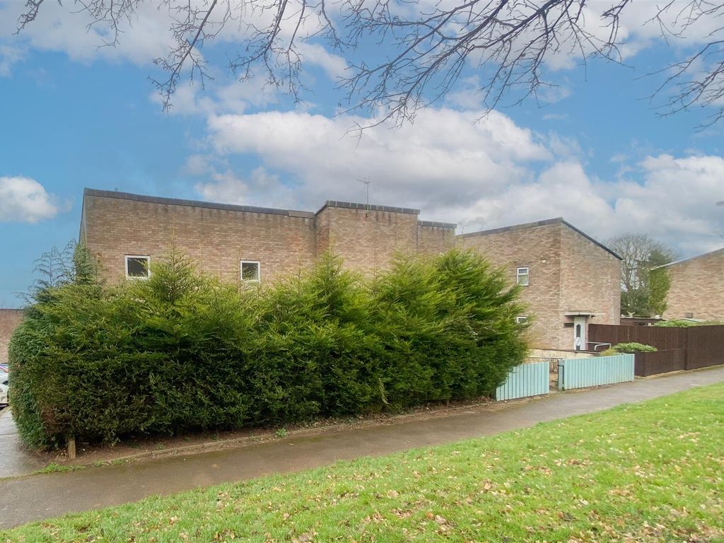 3 bed semidetached house for sale in Wool Pitch, Greenmeadow, Cwmbran