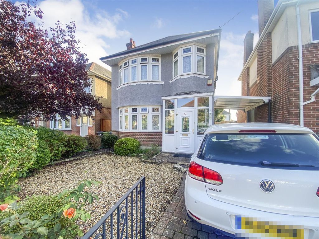 3 bed detached house for sale in Pearson Avenue, Parkstone, Poole BH14