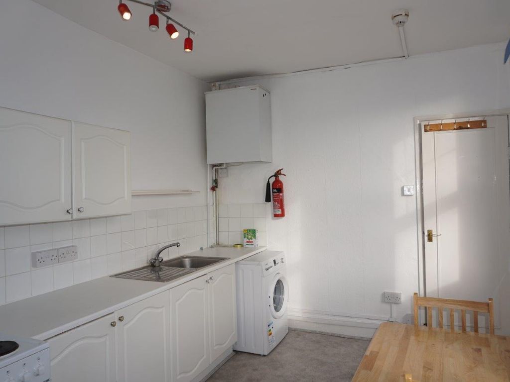 Studio to rent in Peckham Rye, Peckham SE15 Zoopla