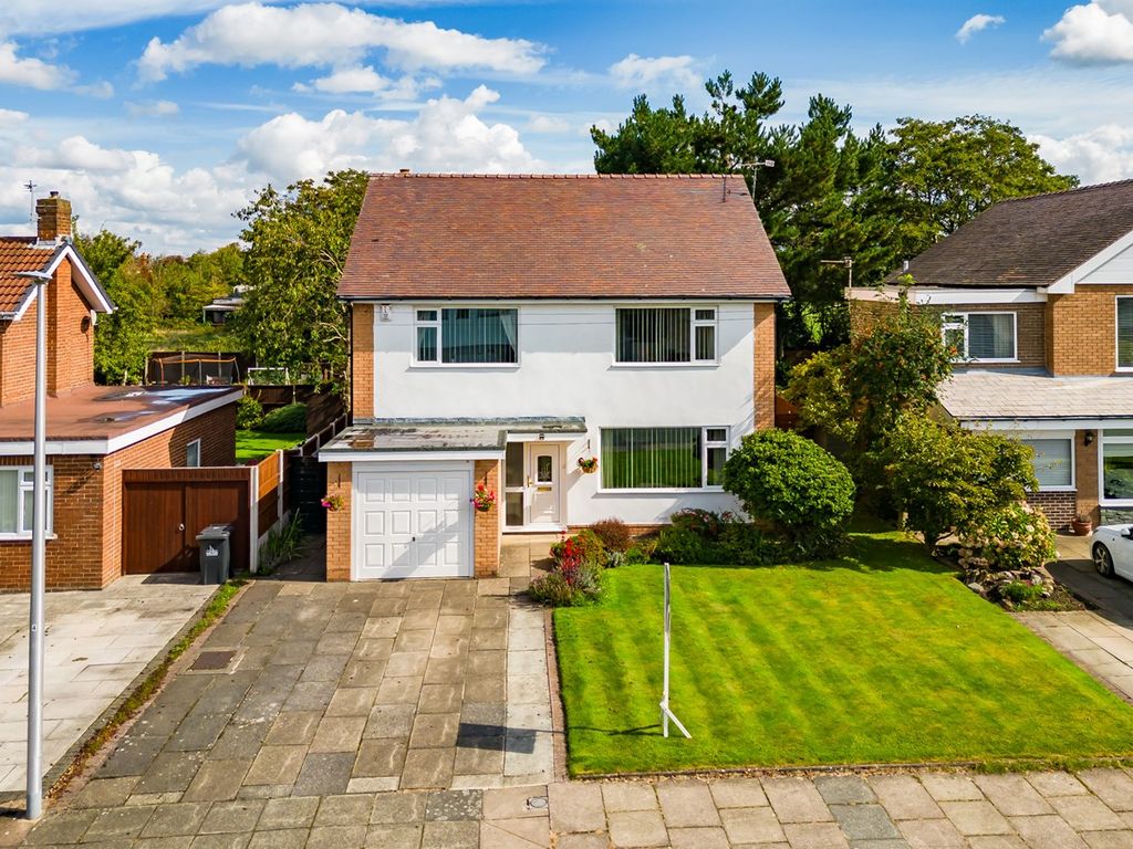 4 bed detached house for sale in Ingham Road, Widnes WA8, £420,000 Zoopla