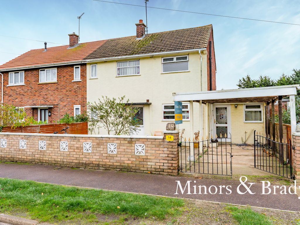 2 bed semidetached house for sale in Beechwood Gardens, Lowestoft NR33