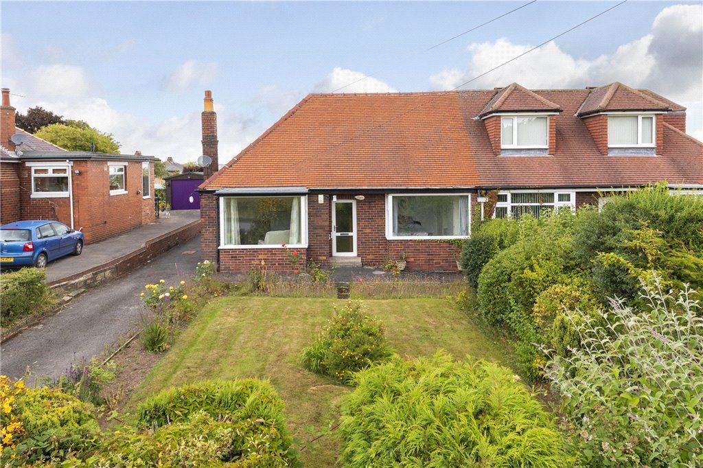 3 bed semidetached house for sale in Quarry Farm Road, Pool In